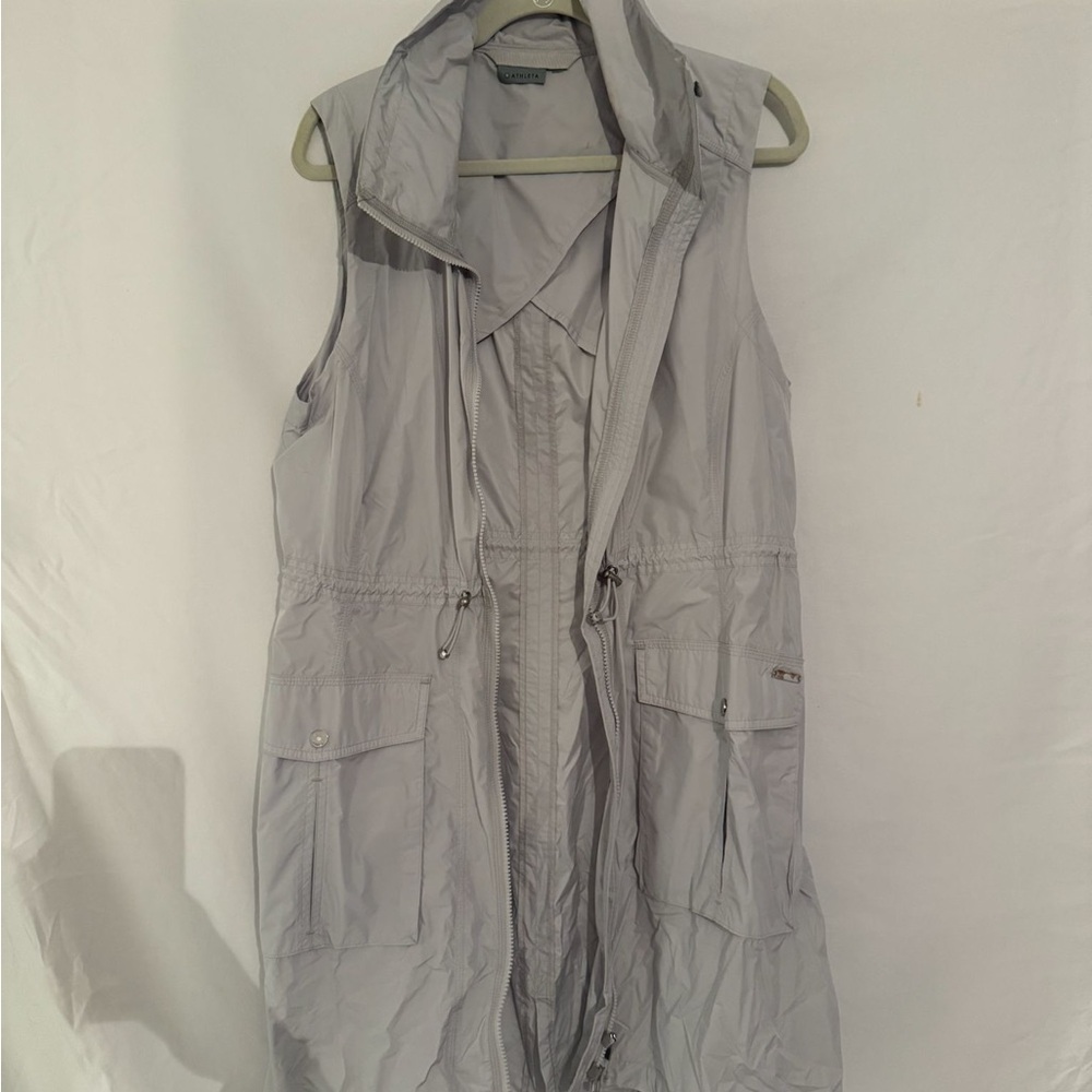 Athleta Light Gray Sleeveless Vest